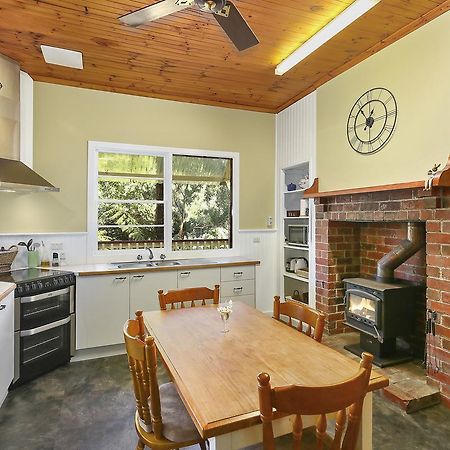 Charnwood Cottages In Уорбертон Экстерьер фото